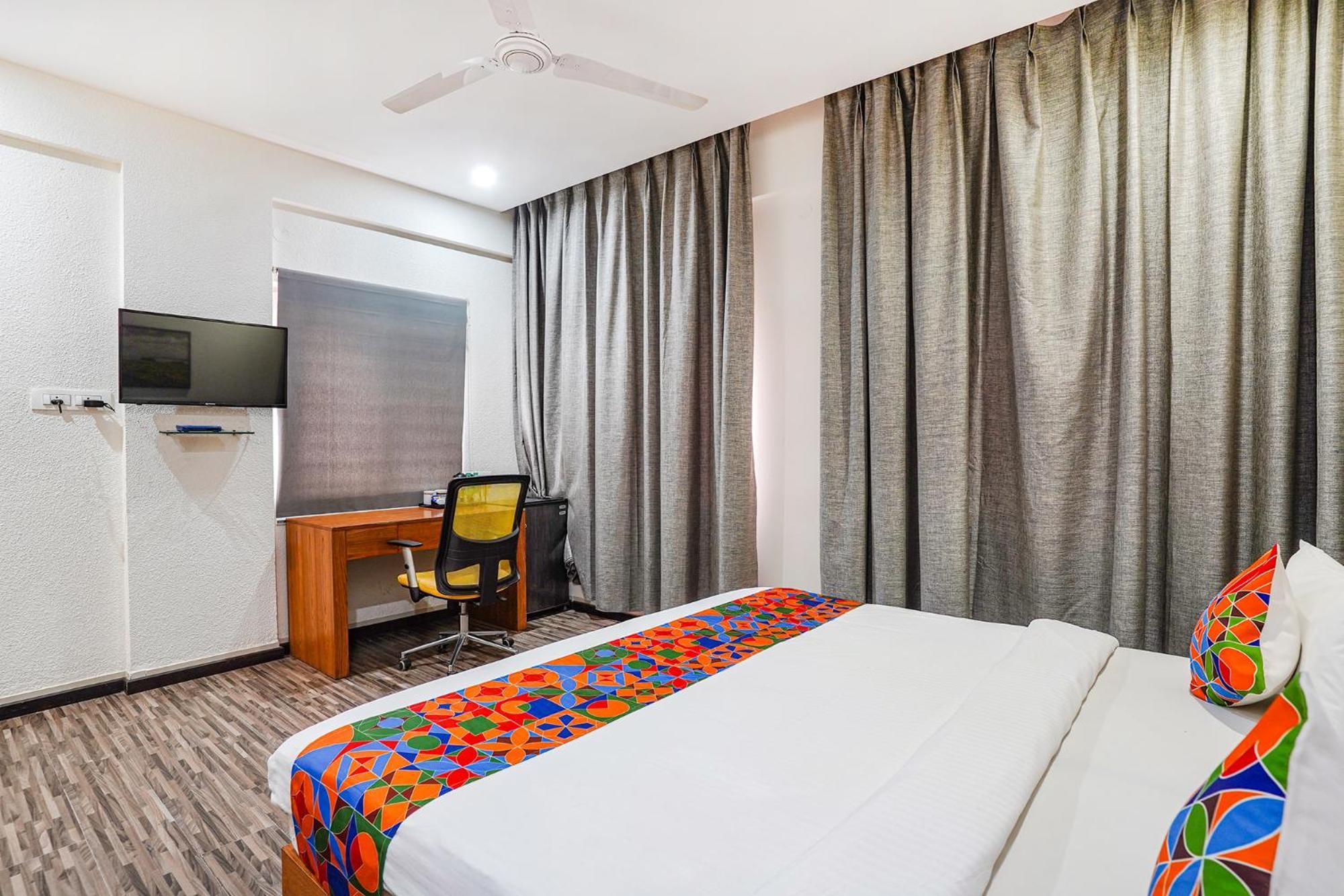Fabhotel Northern Suites - Kundalahalli Main Road Bangalore Exterior photo