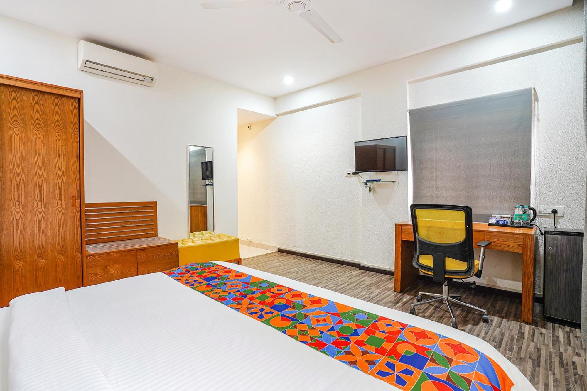 Fabhotel Northern Suites - Kundalahalli Main Road Bangalore Exterior photo